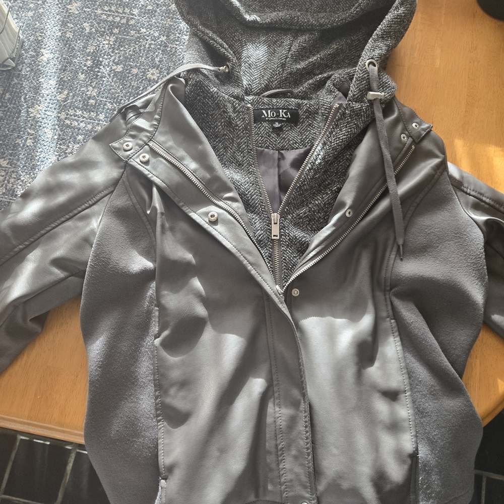 Mo Ka Gray Hooded Jacket Sz M